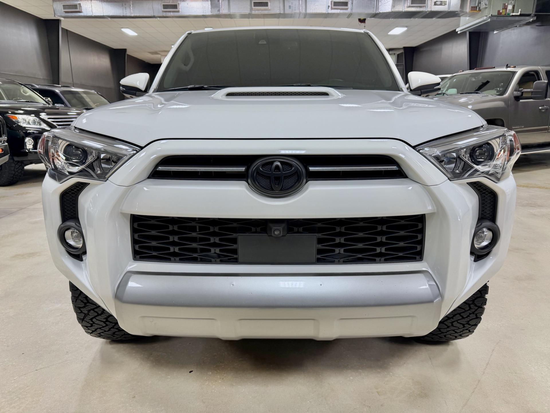2023 Toyota 4Runner TRD Off-Road Premium - 4