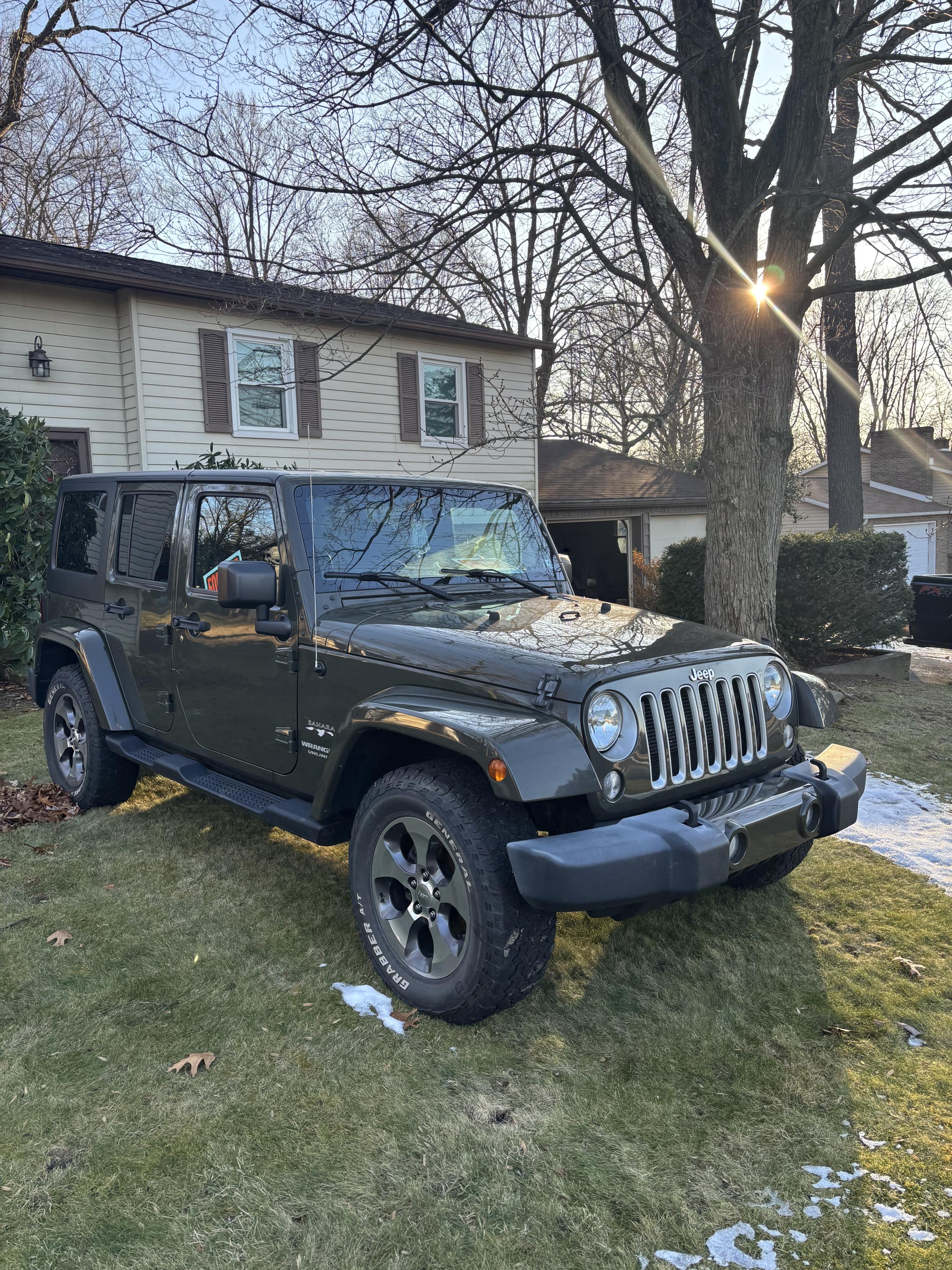 2016 Jeep Wrangler Unlimited Sahara - 3