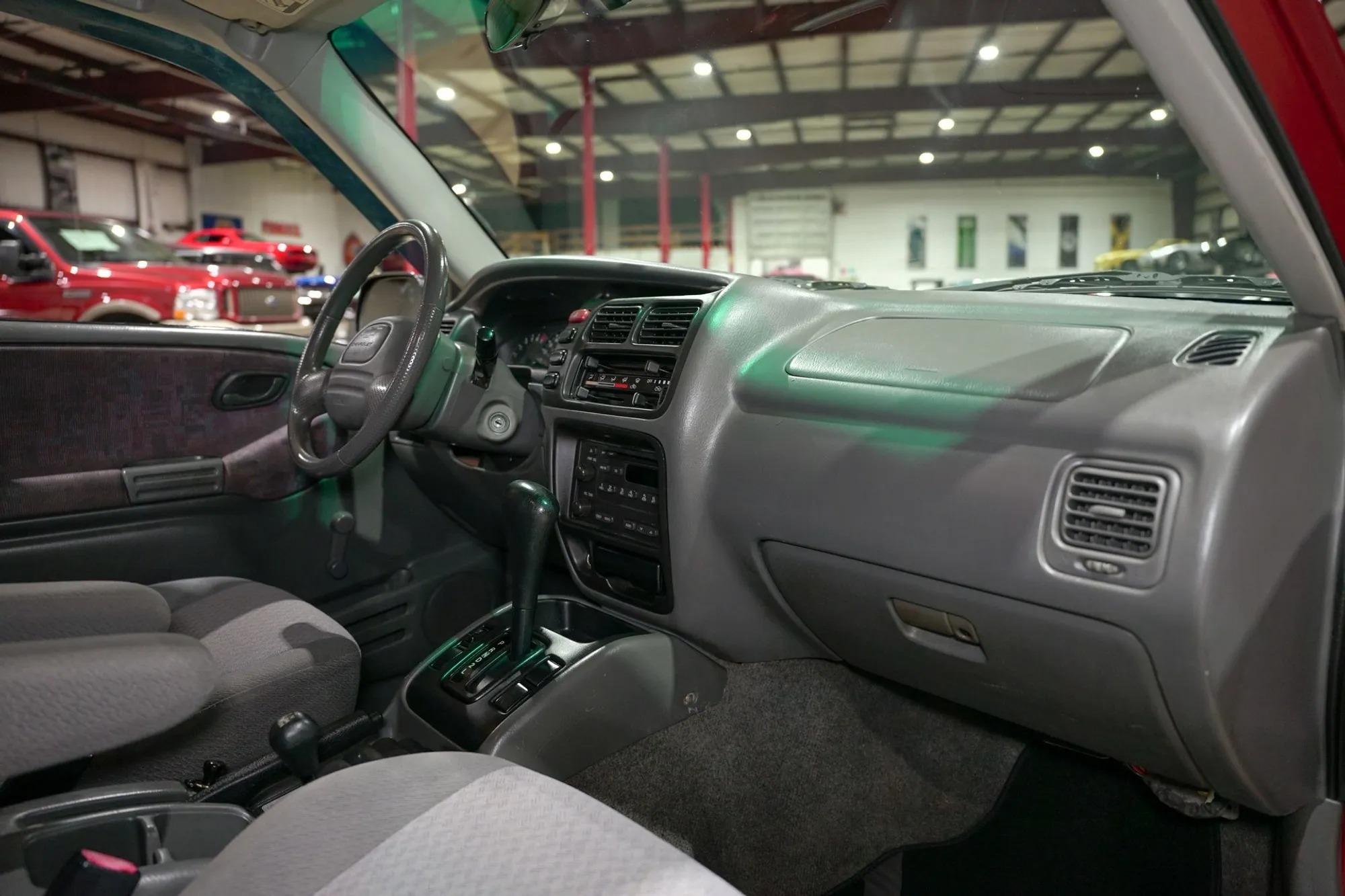 1999 Chevrolet Tracker 4×4