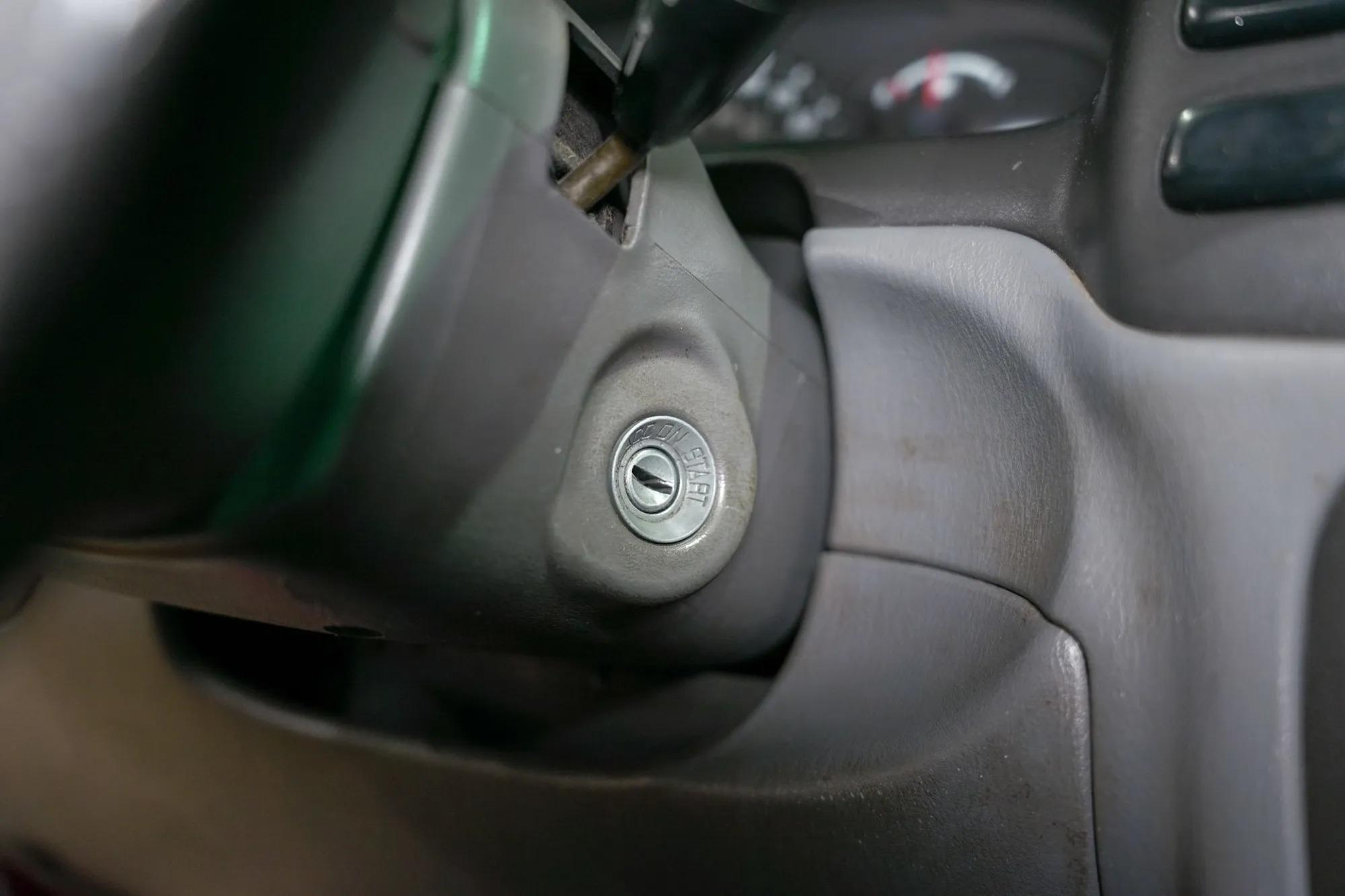 1999 Chevrolet Tracker 4×4