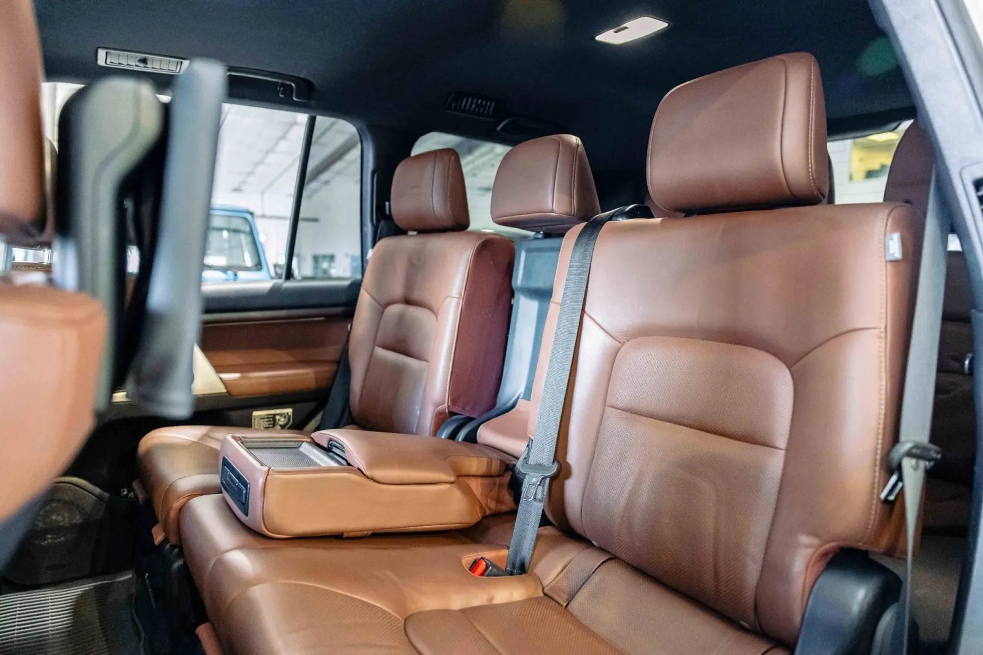 2018 Toyota Land Cruiser