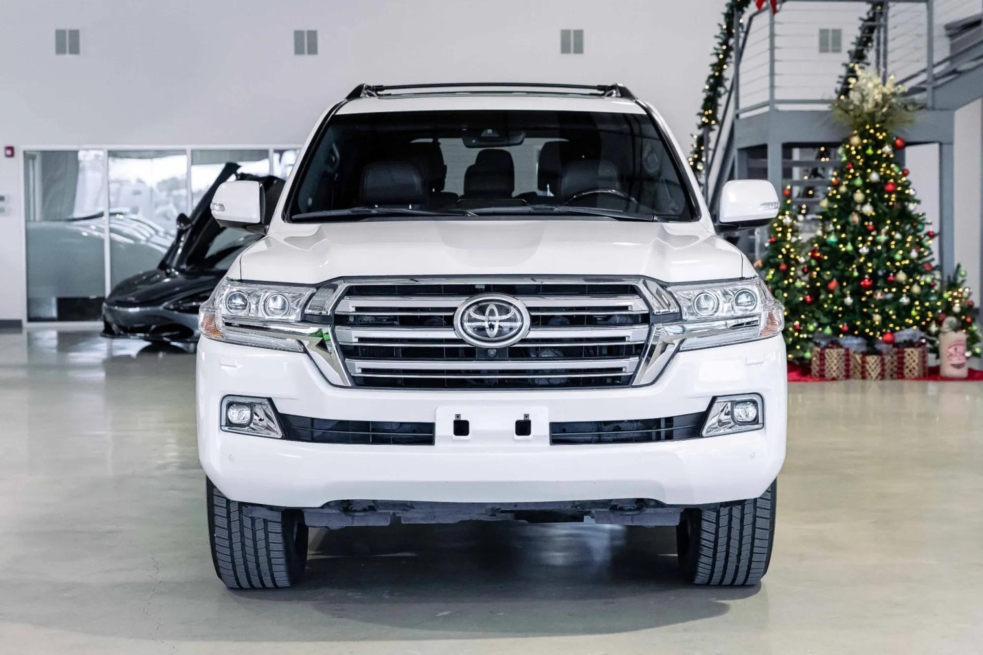 2018 Toyota Land Cruiser