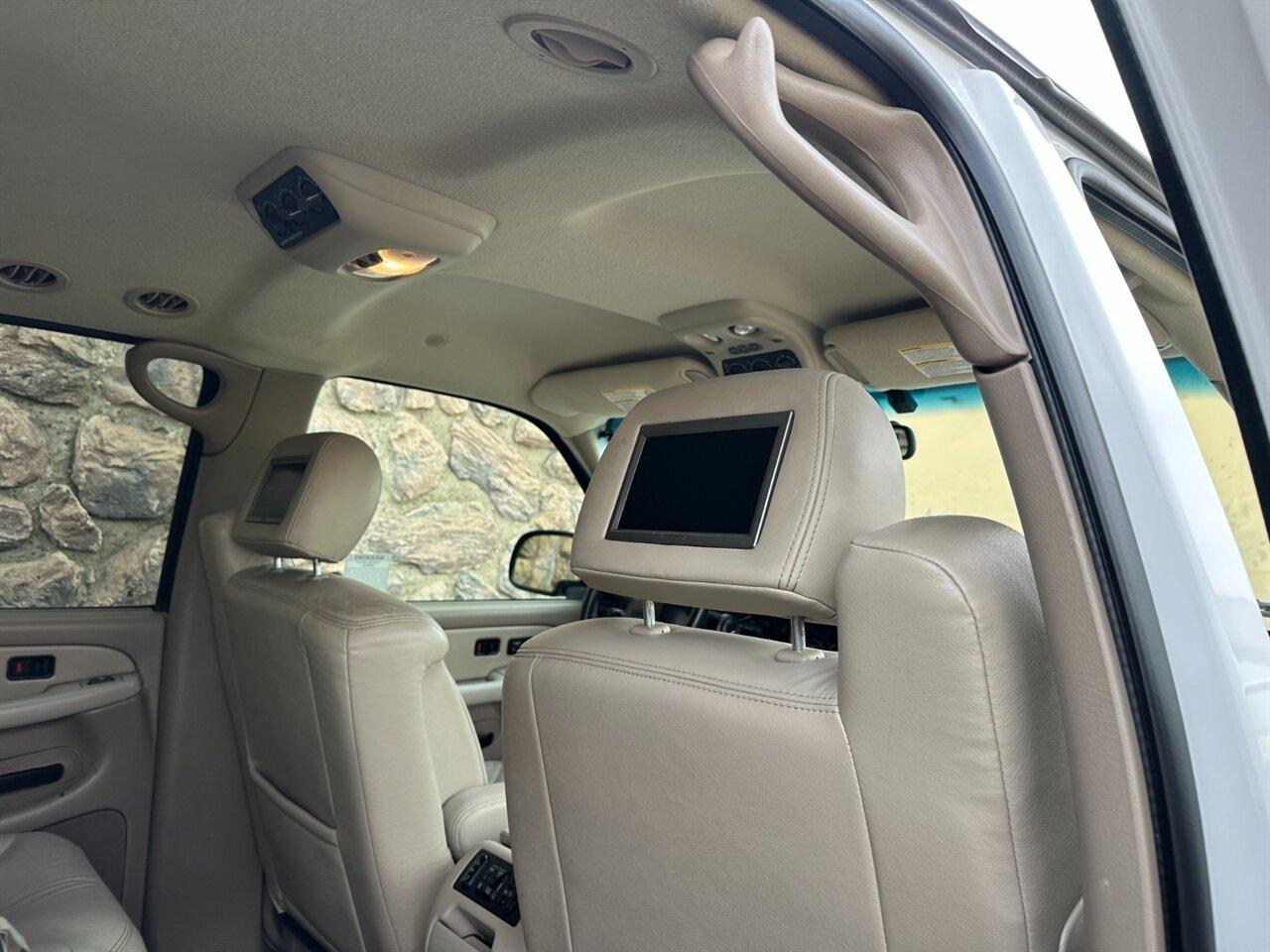 2002 GMC Yukon XL 2500 SLT