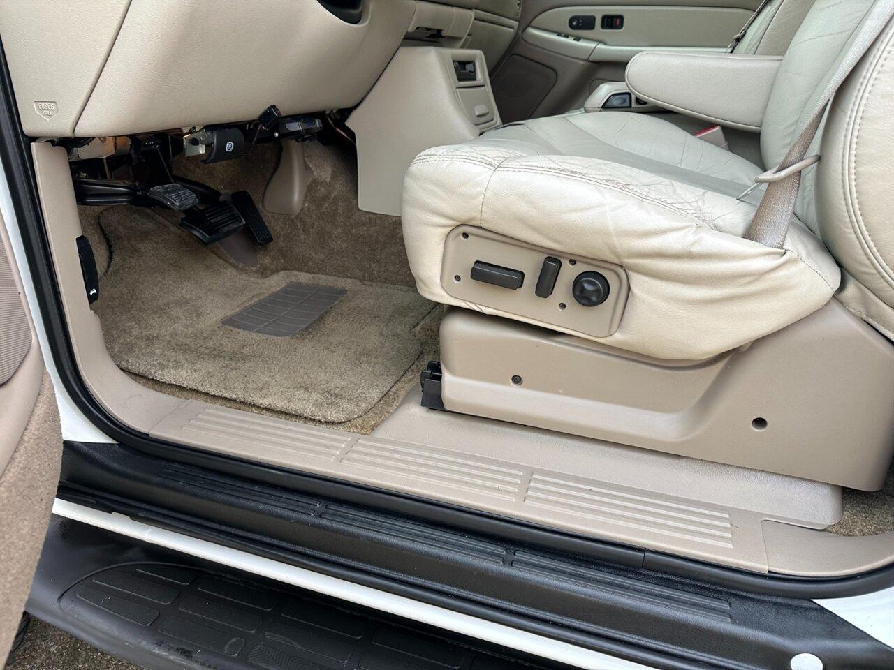 2002 GMC Yukon XL 2500 SLT