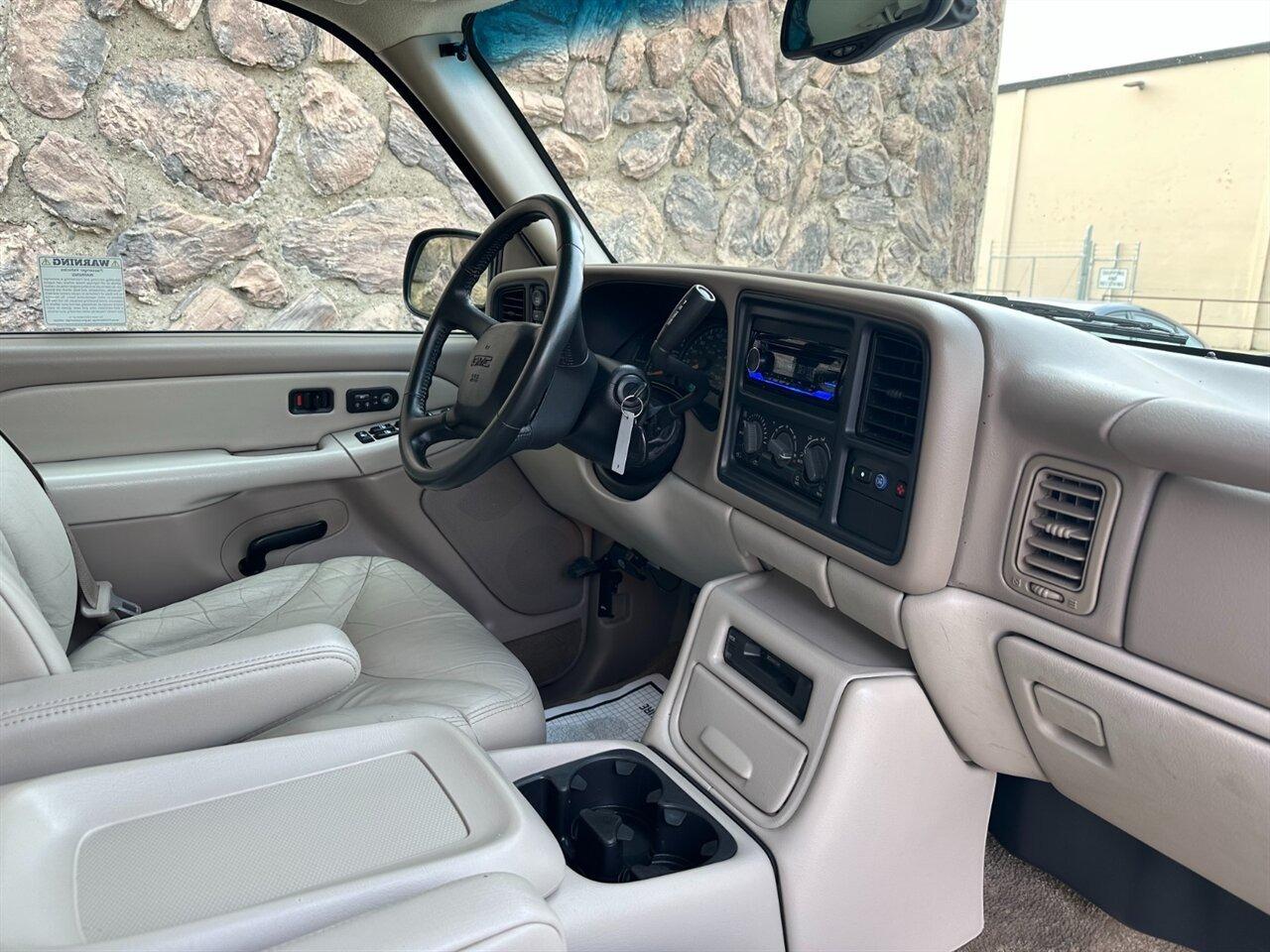 2002 GMC Yukon XL 2500 SLT