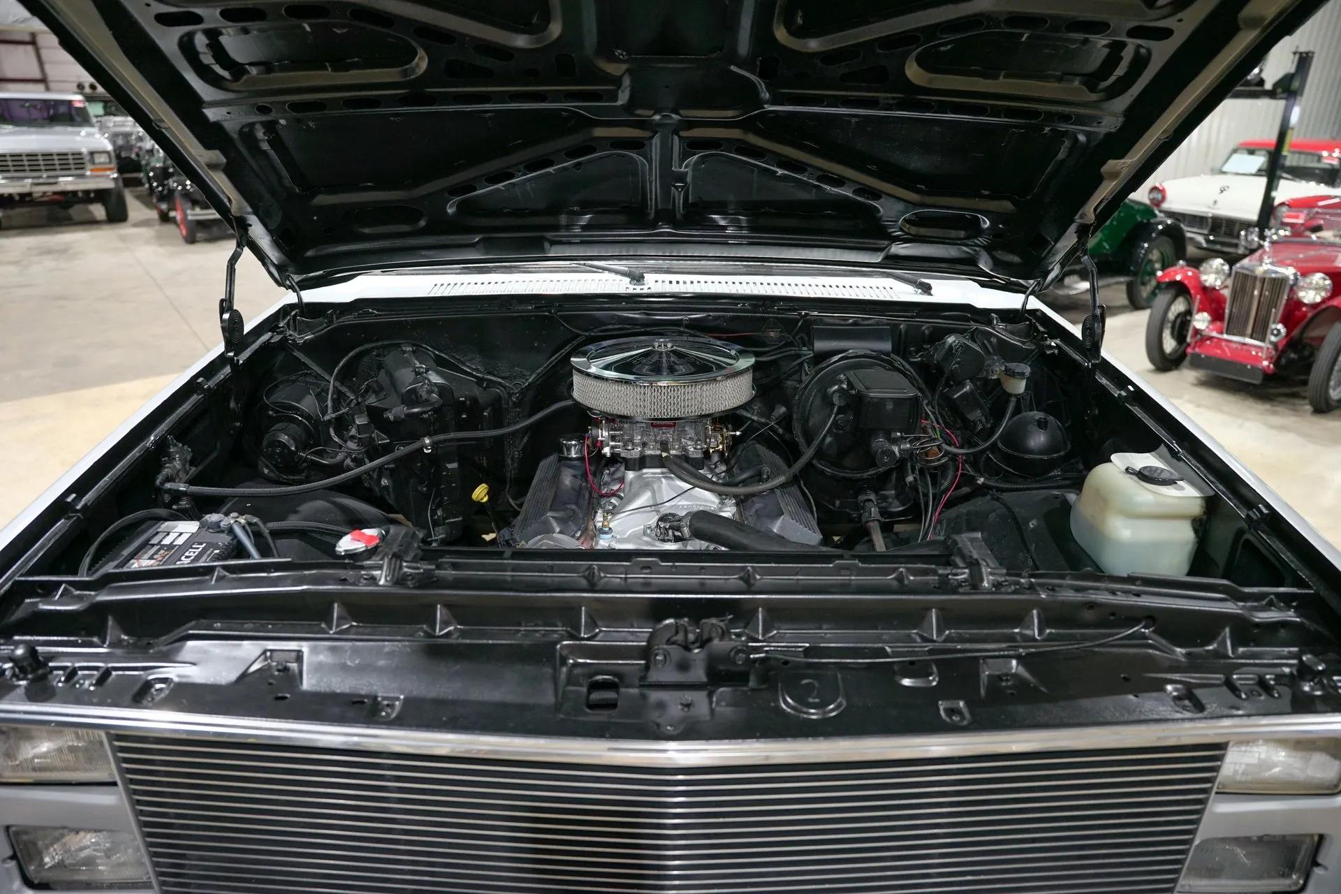 Lifted 1985 Chevrolet K10