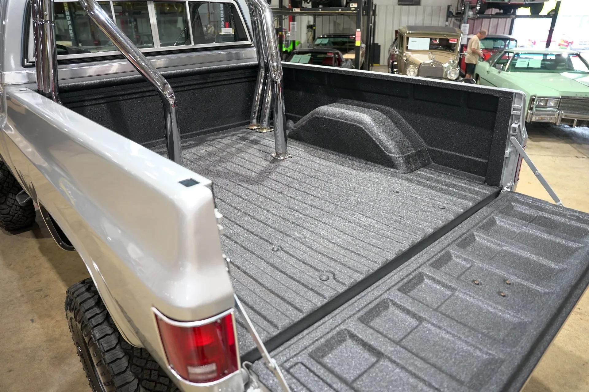 Lifted 1985 Chevrolet K10