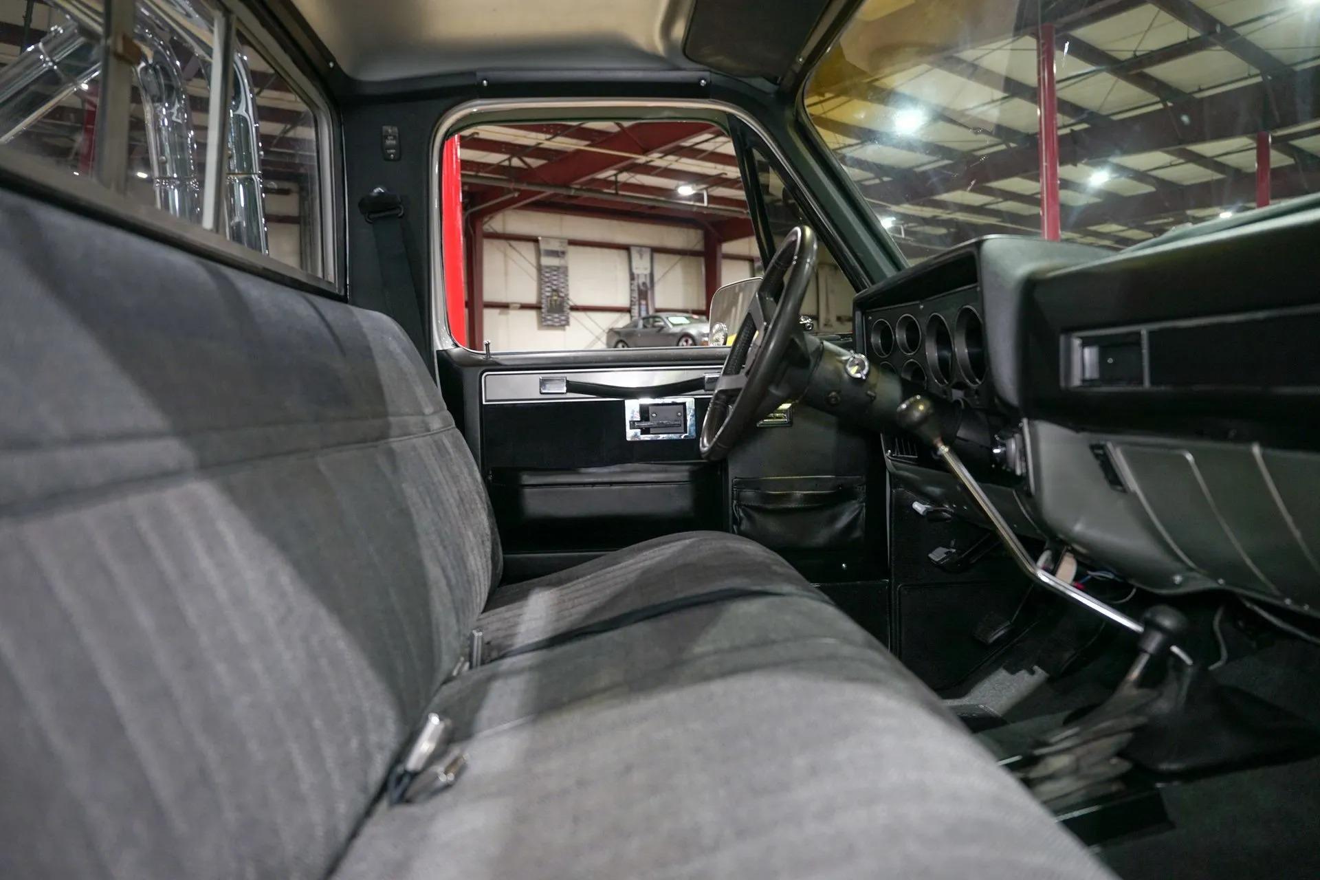 Lifted 1985 Chevrolet K10