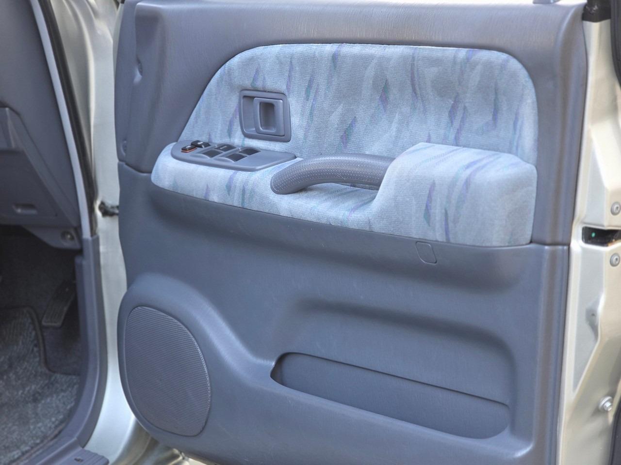 2000 Toyota Land Cruiser Prado TX