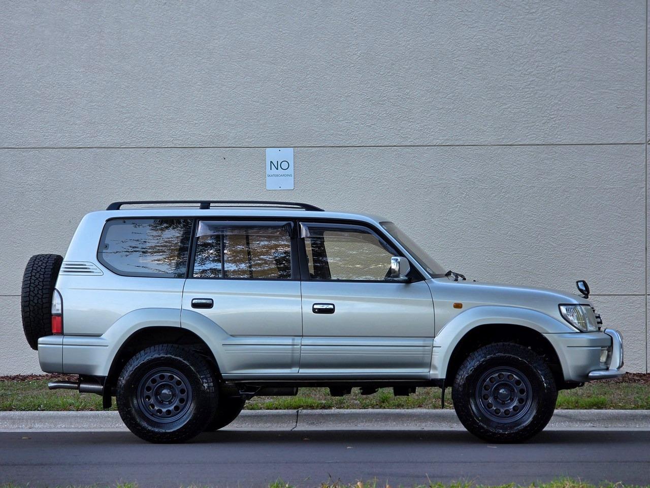 2000 Toyota Land Cruiser Prado TX - 2