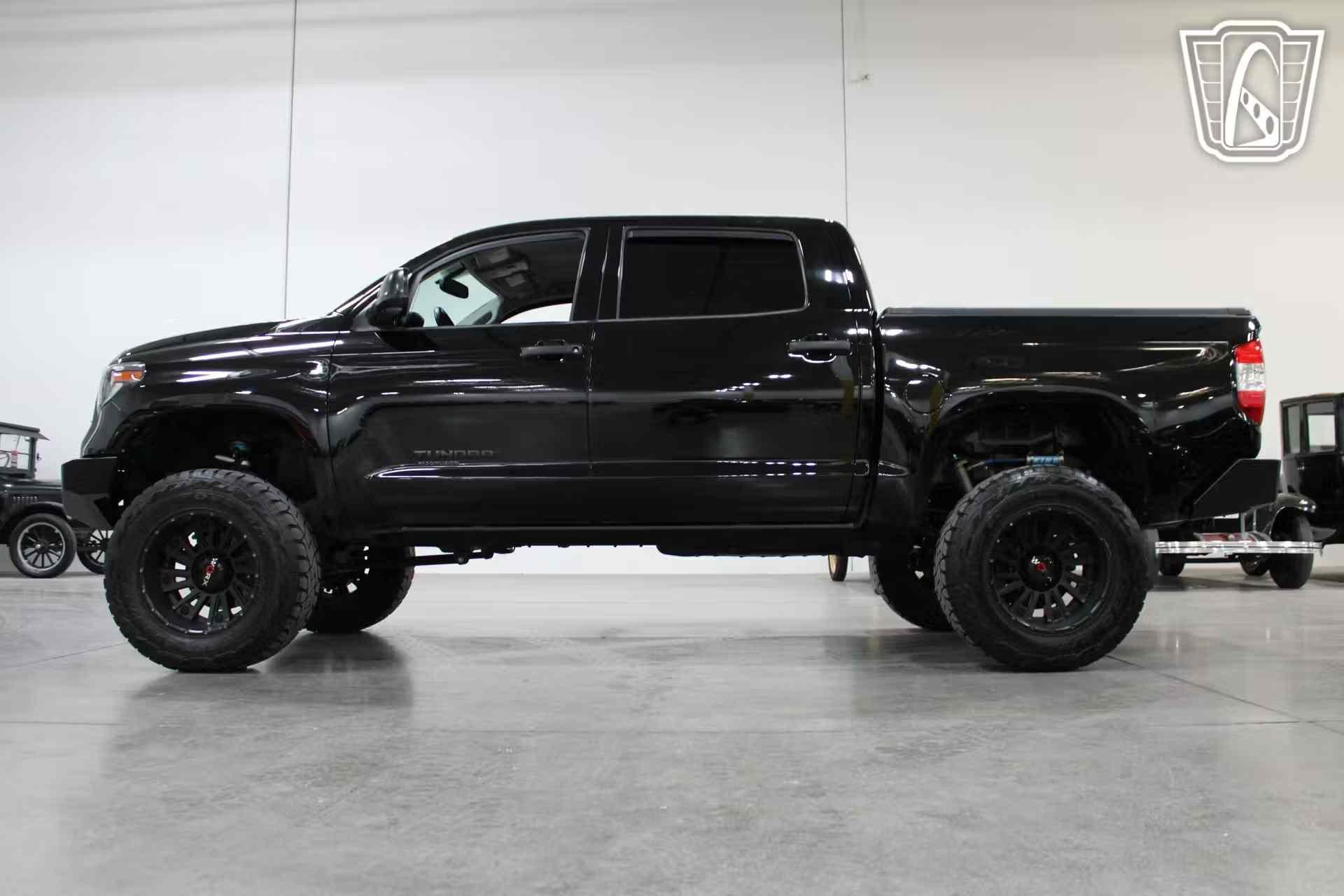 2014 Toyota Tundra SR5 CrewMax
