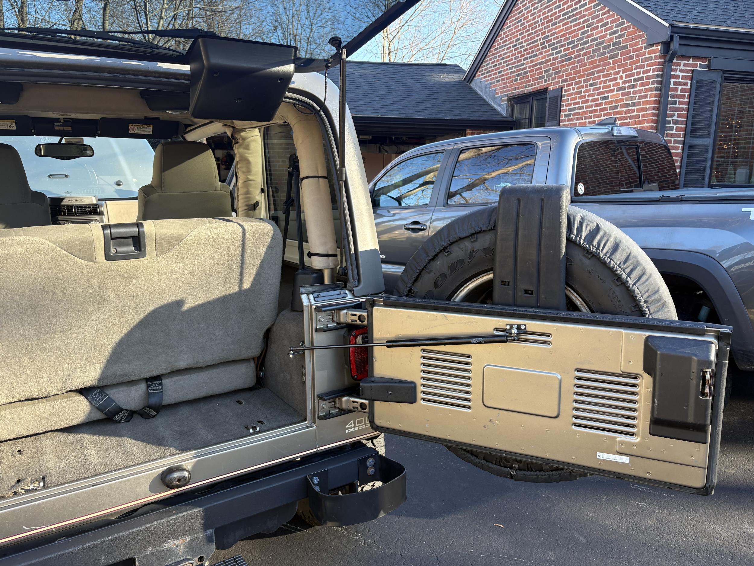 2004 Jeep Wrangler Sahara