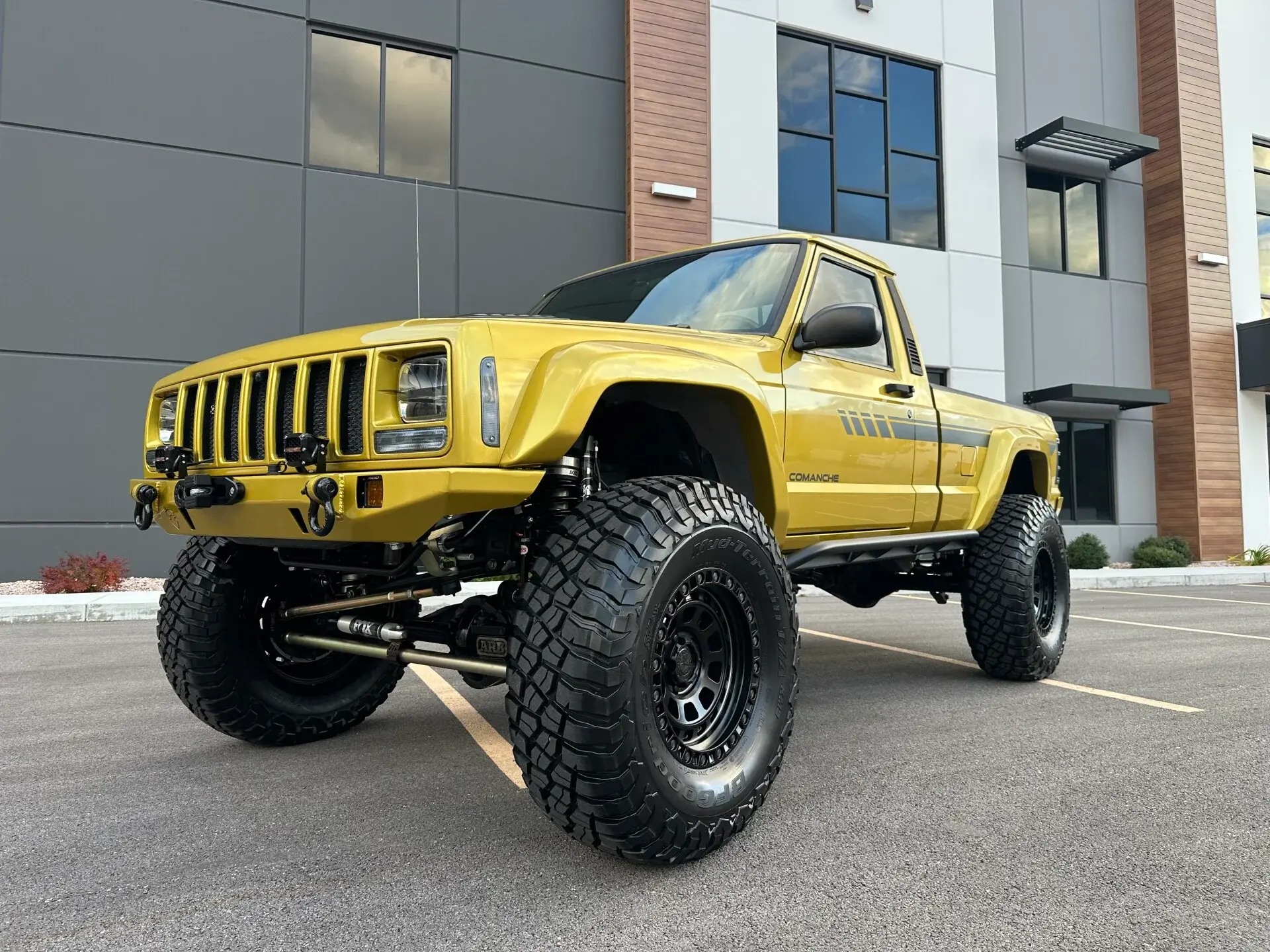 LS-Powered 1989 Jeep Comanche Pioneer Restomod