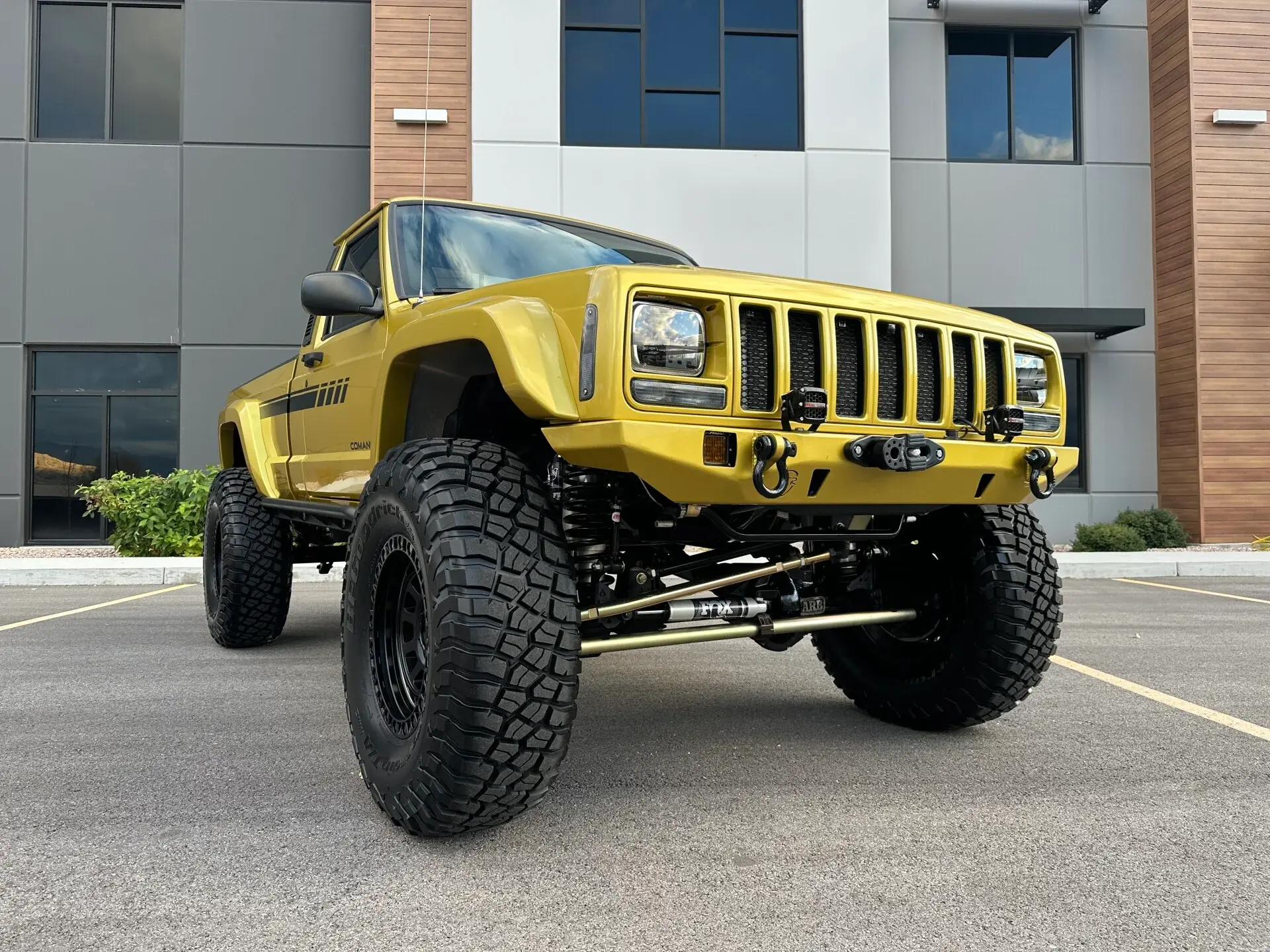 LS-Powered 1989 Jeep Comanche Pioneer Restomod