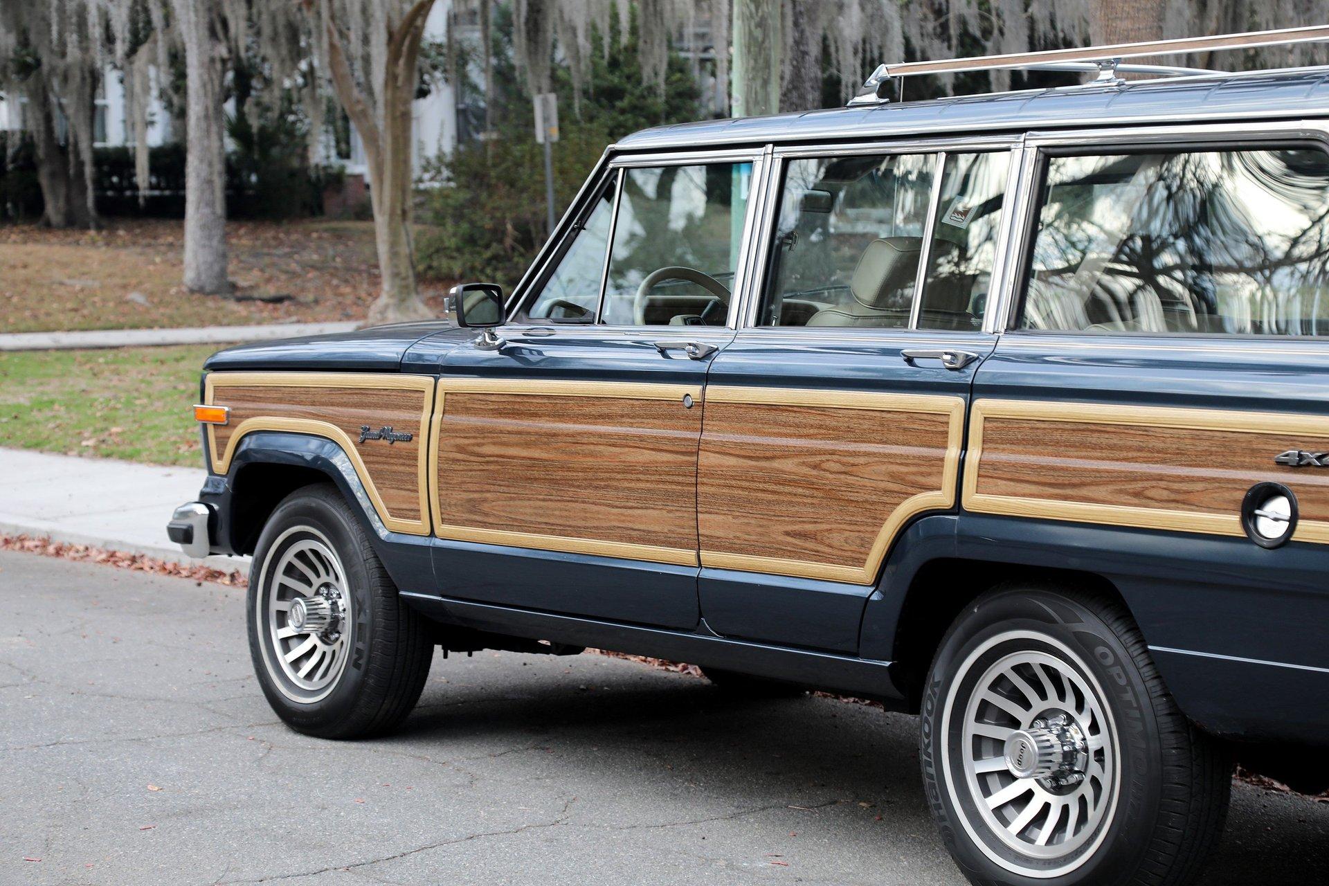 1989 Jeep Grand Wagoneer