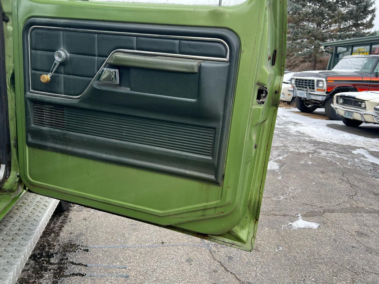 1975 Ford F-350 Ranger Camper Special