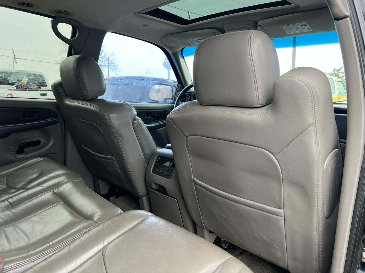 2003 Chevrolet Suburban 2500 LT