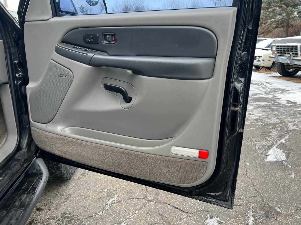 2003 Chevrolet Suburban 2500 LT