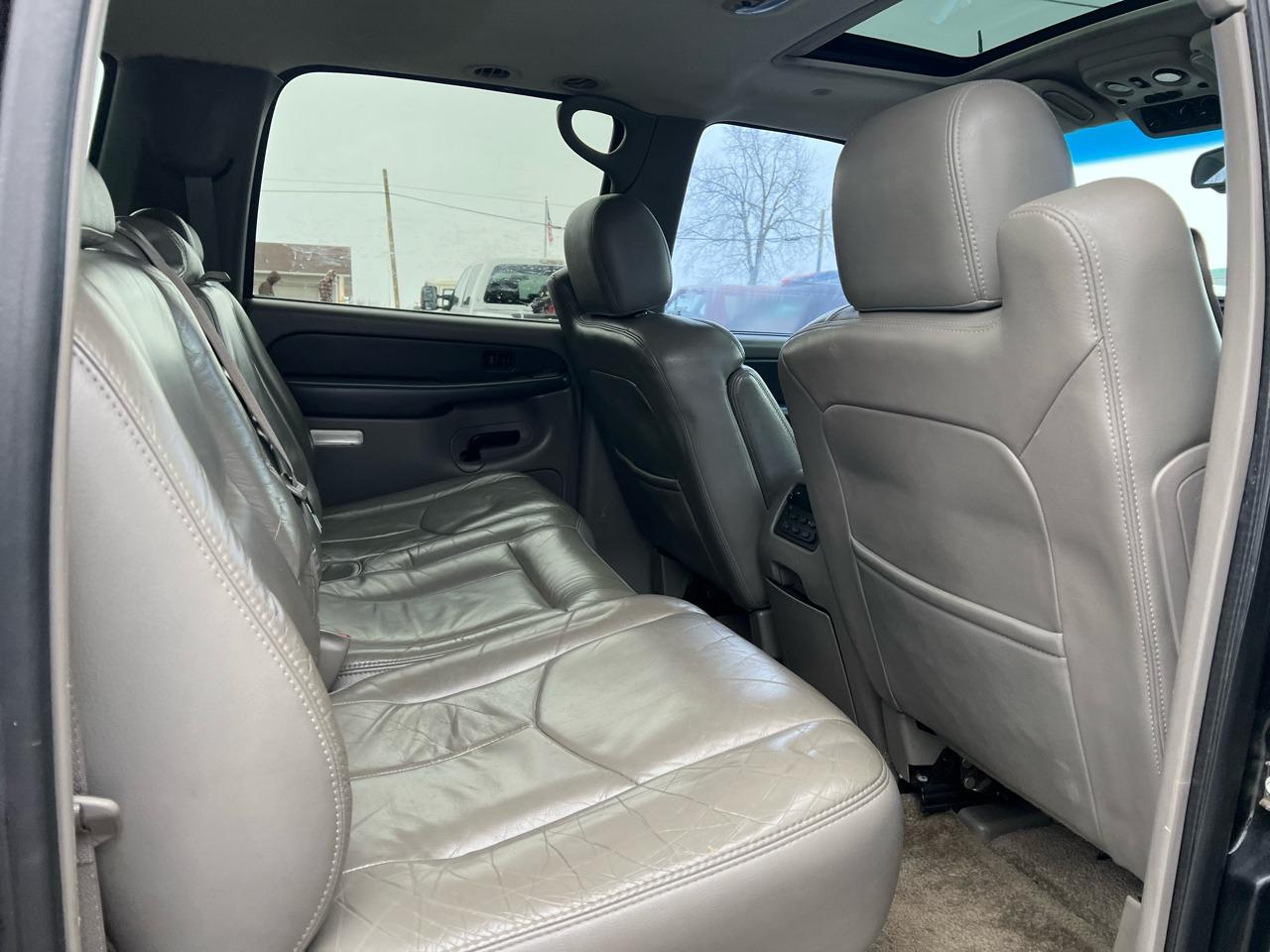 2003 Chevrolet Suburban 2500 LT