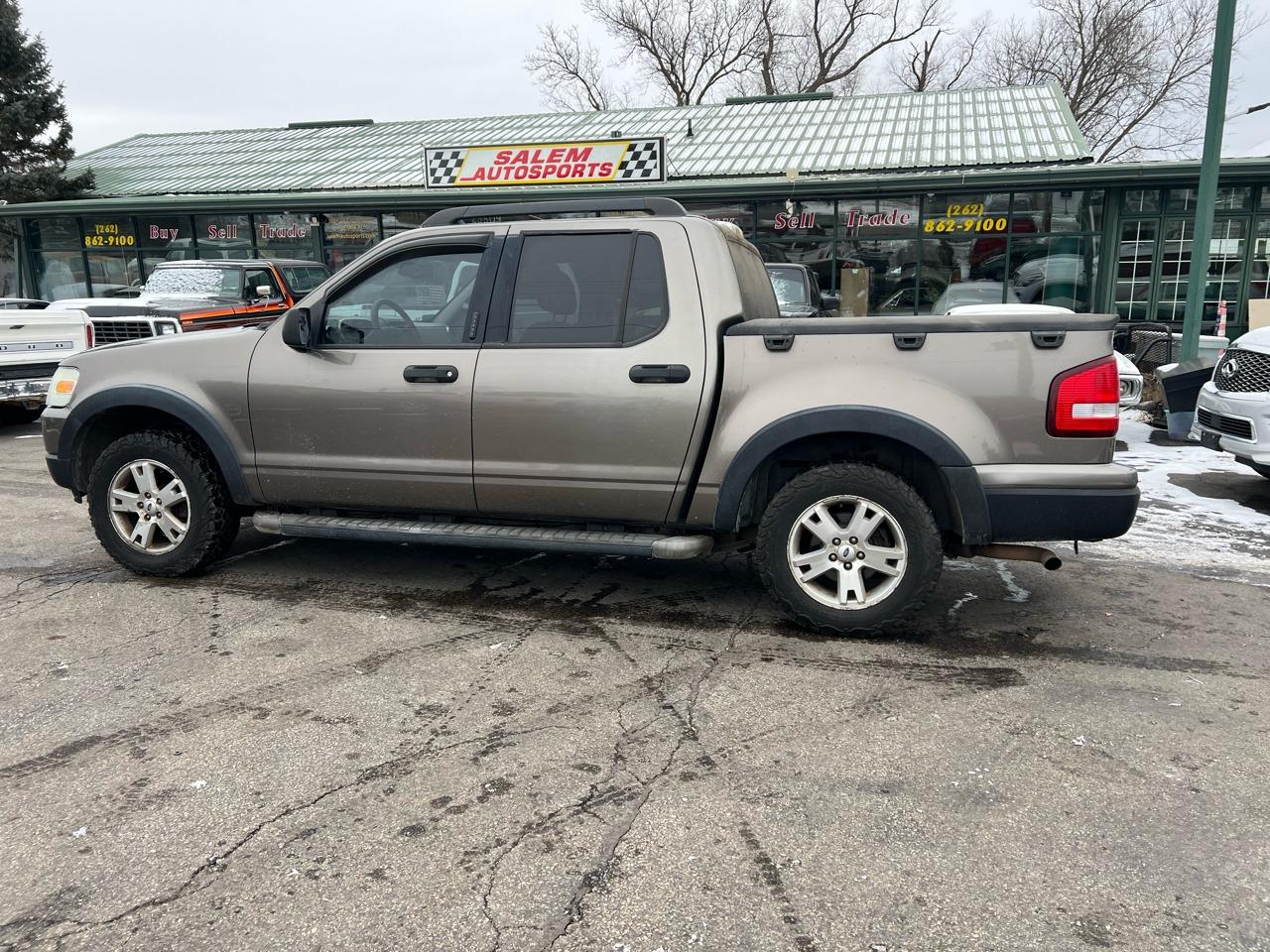 2007 Ford Explorer Sport Trac XLT - 4