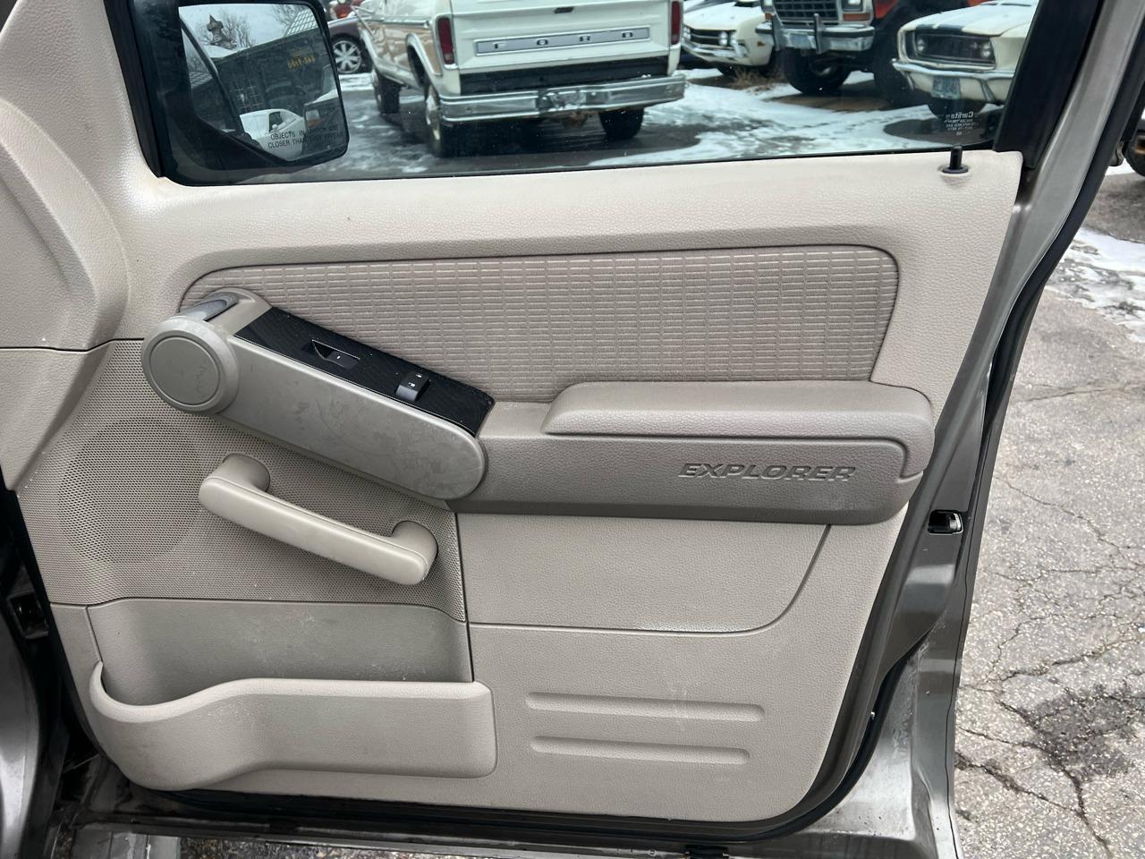 2007 Ford Explorer Sport Trac XLT