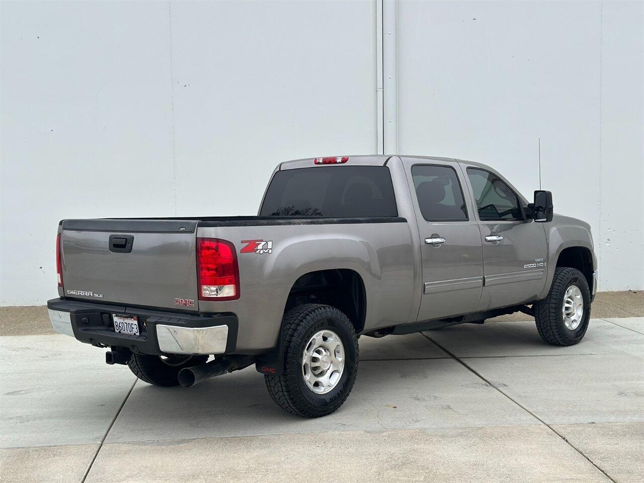 2007 GMC Sierra 2500 - 4