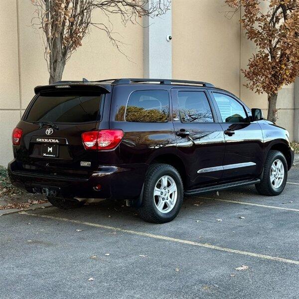 2016 Toyota Sequoia SR5 - 5