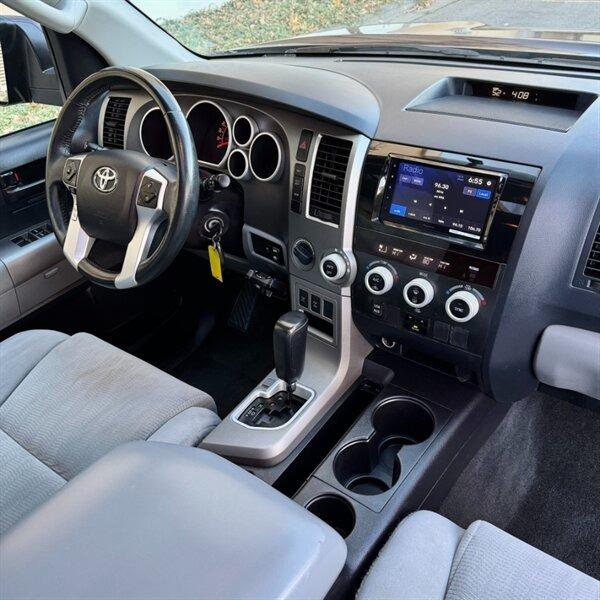 2016 Toyota Sequoia SR5