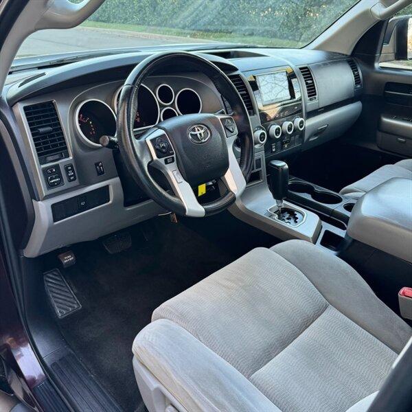 2016 Toyota Sequoia SR5