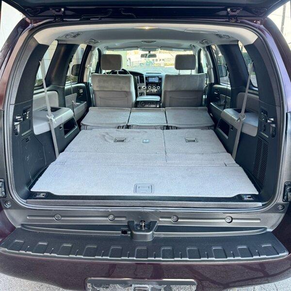 2016 Toyota Sequoia SR5