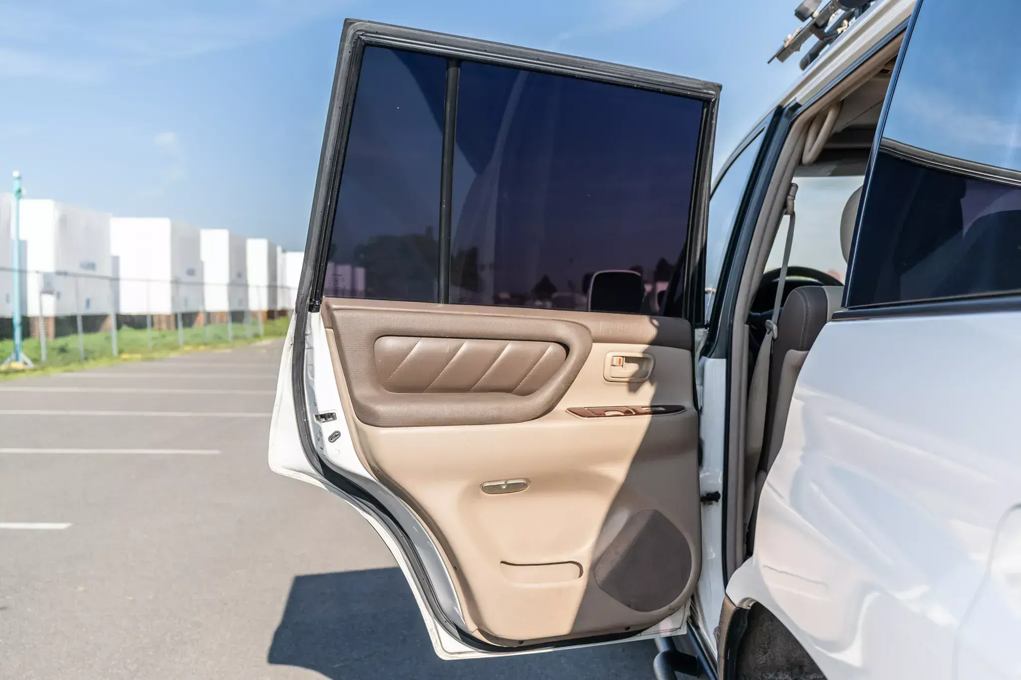 Modified 2000 Toyota Land Cruiser