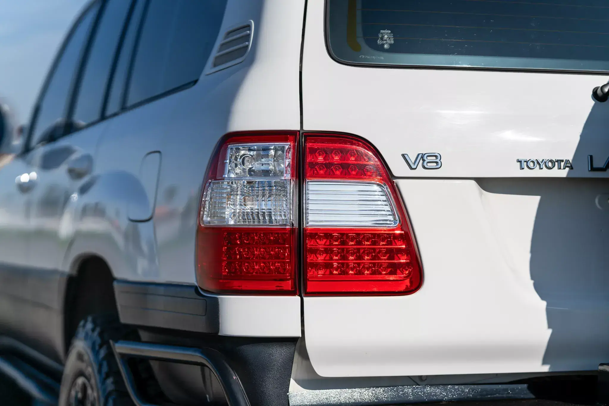 Modified 2000 Toyota Land Cruiser