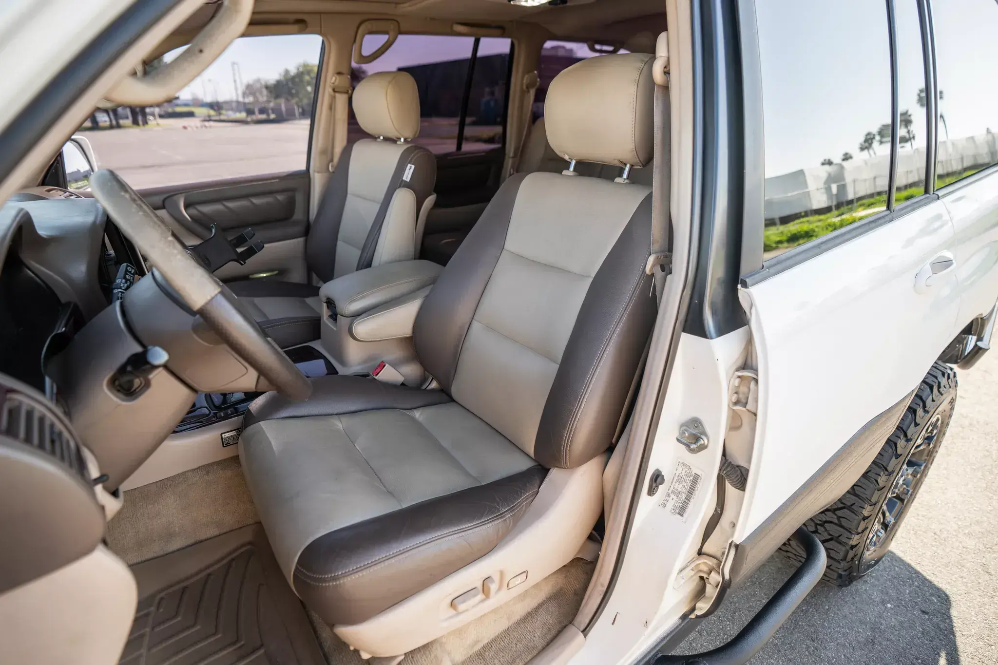 Modified 2000 Toyota Land Cruiser