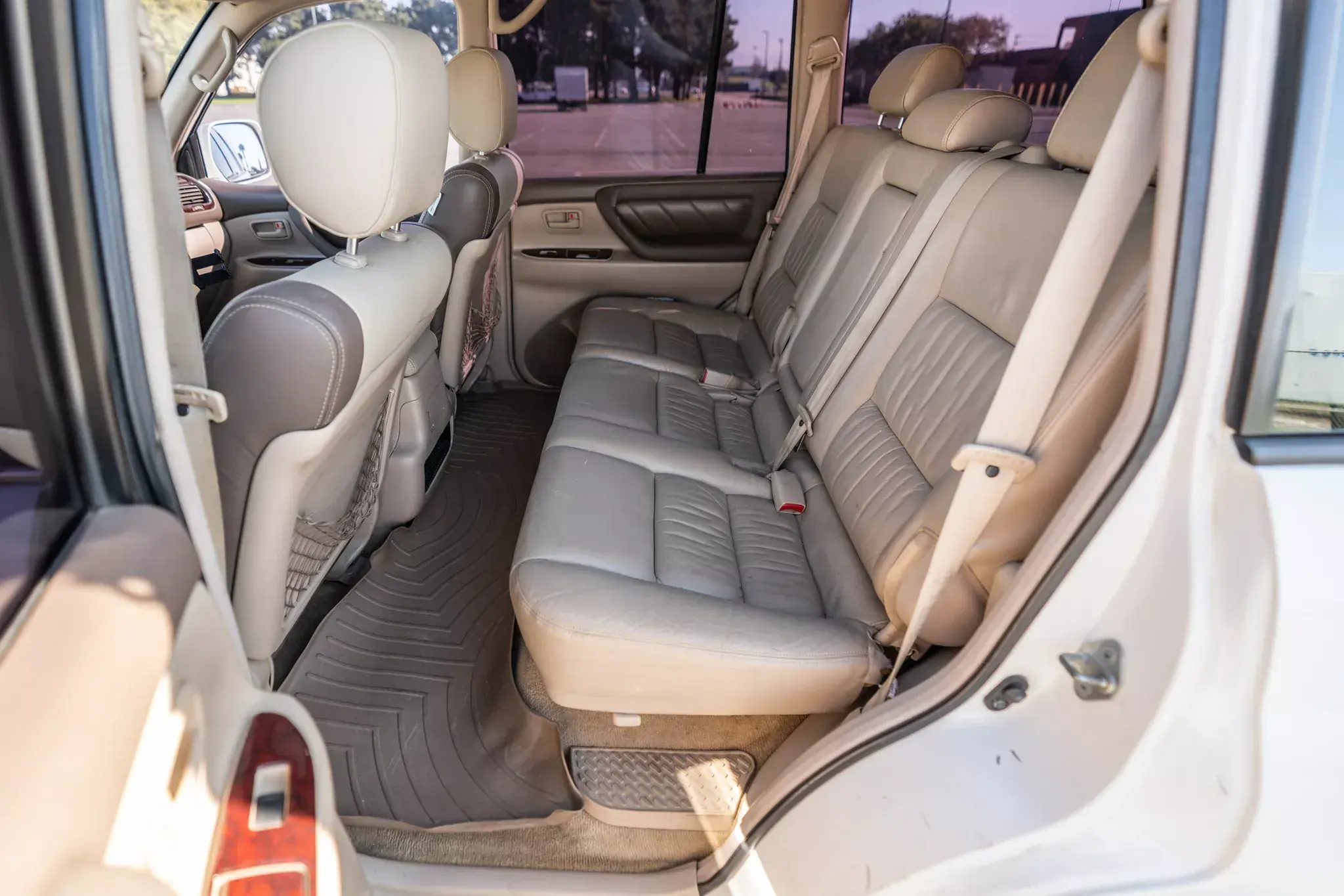 Modified 2000 Toyota Land Cruiser