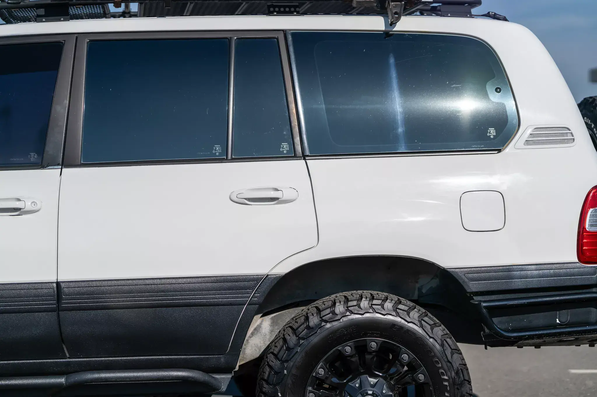 Modified 2000 Toyota Land Cruiser