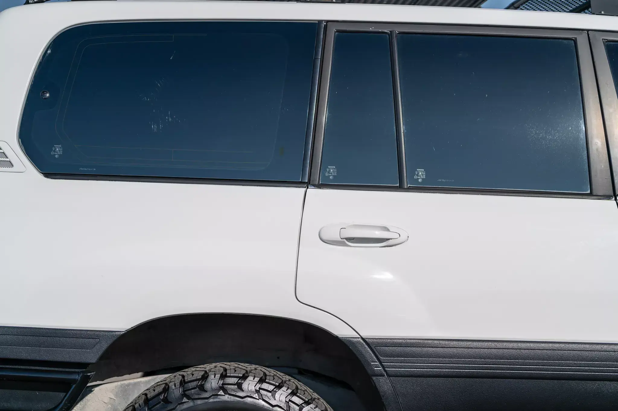 Modified 2000 Toyota Land Cruiser