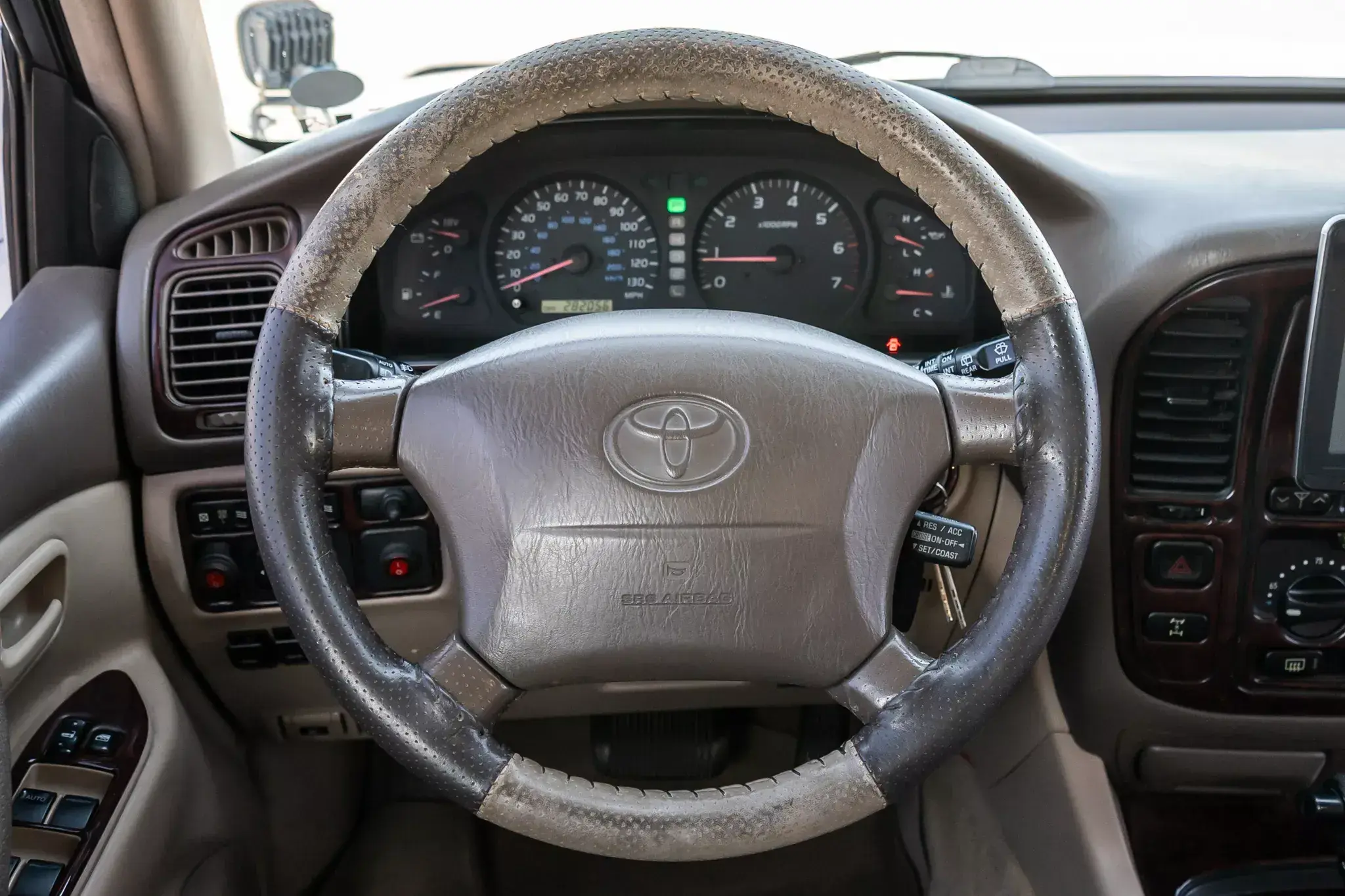 Modified 2000 Toyota Land Cruiser