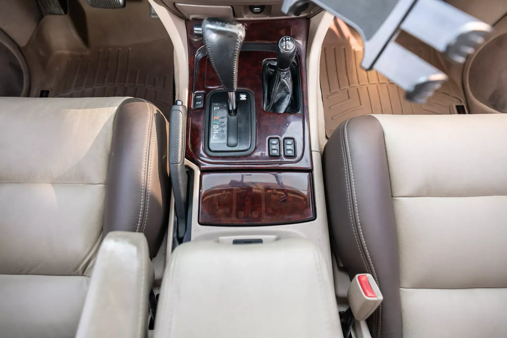 Modified 2000 Toyota Land Cruiser