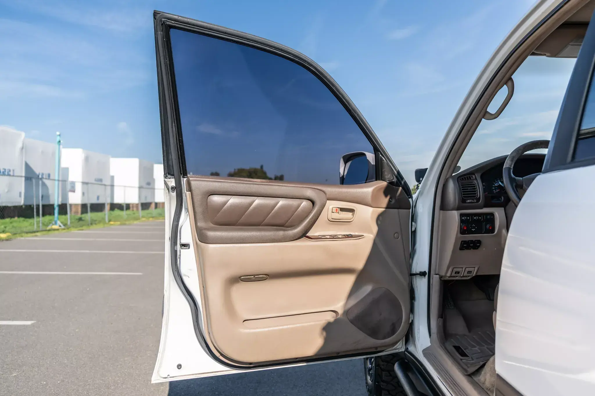 Modified 2000 Toyota Land Cruiser