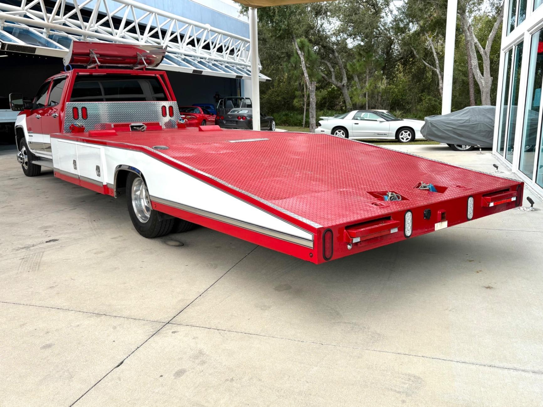 2017 Chevrolet Silverado Tow Truck - 5