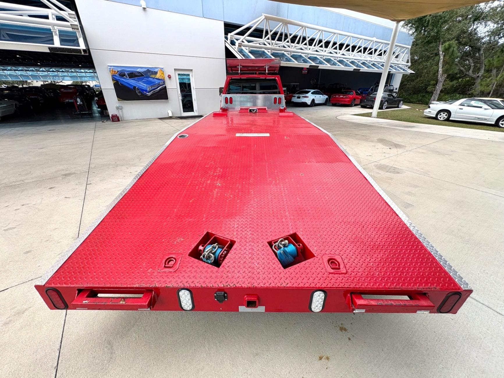 2017 Chevrolet Silverado Tow Truck