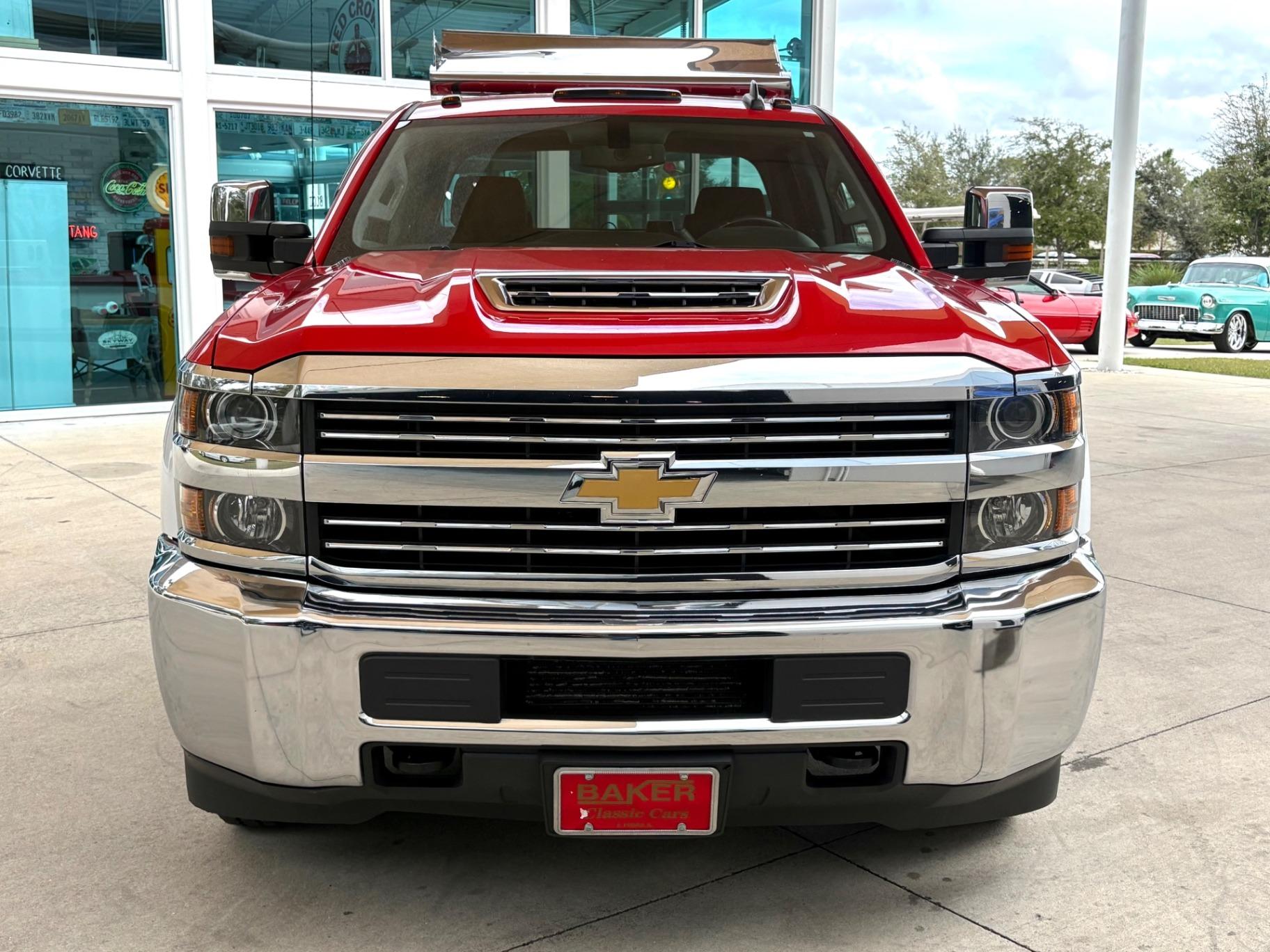 2017 Chevrolet Silverado Tow Truck