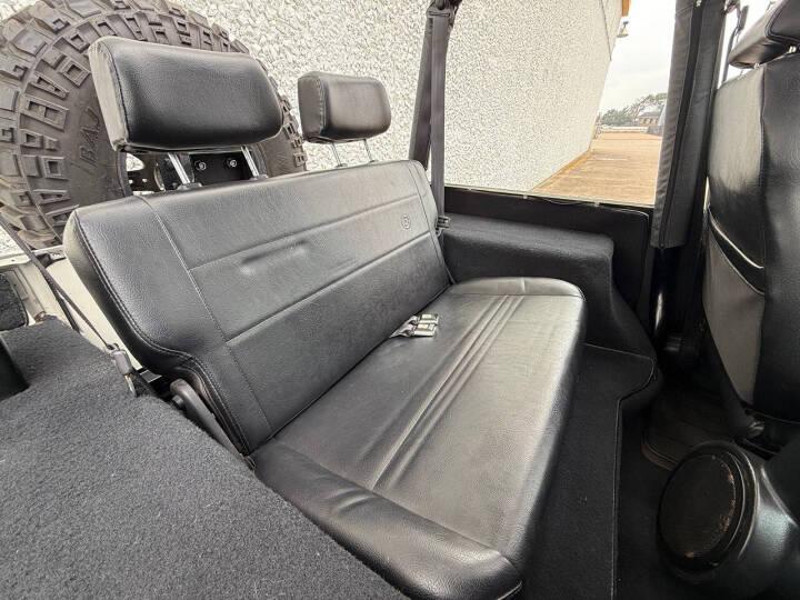 1987 Jeep Wrangler YJ