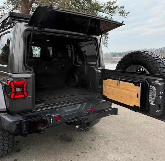 2020 Jeep Wrangler Sahara