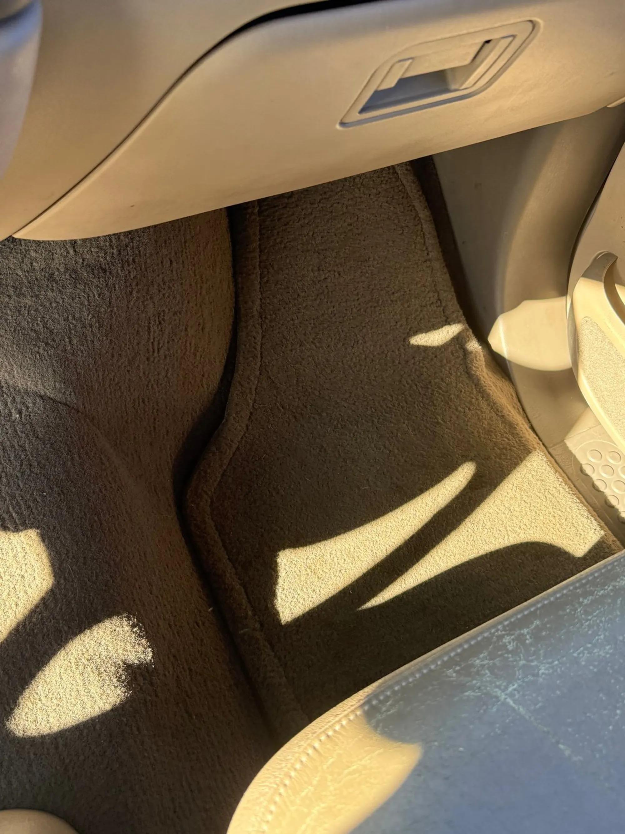 V10-Powered 1999 Ford F=350 Super Duty