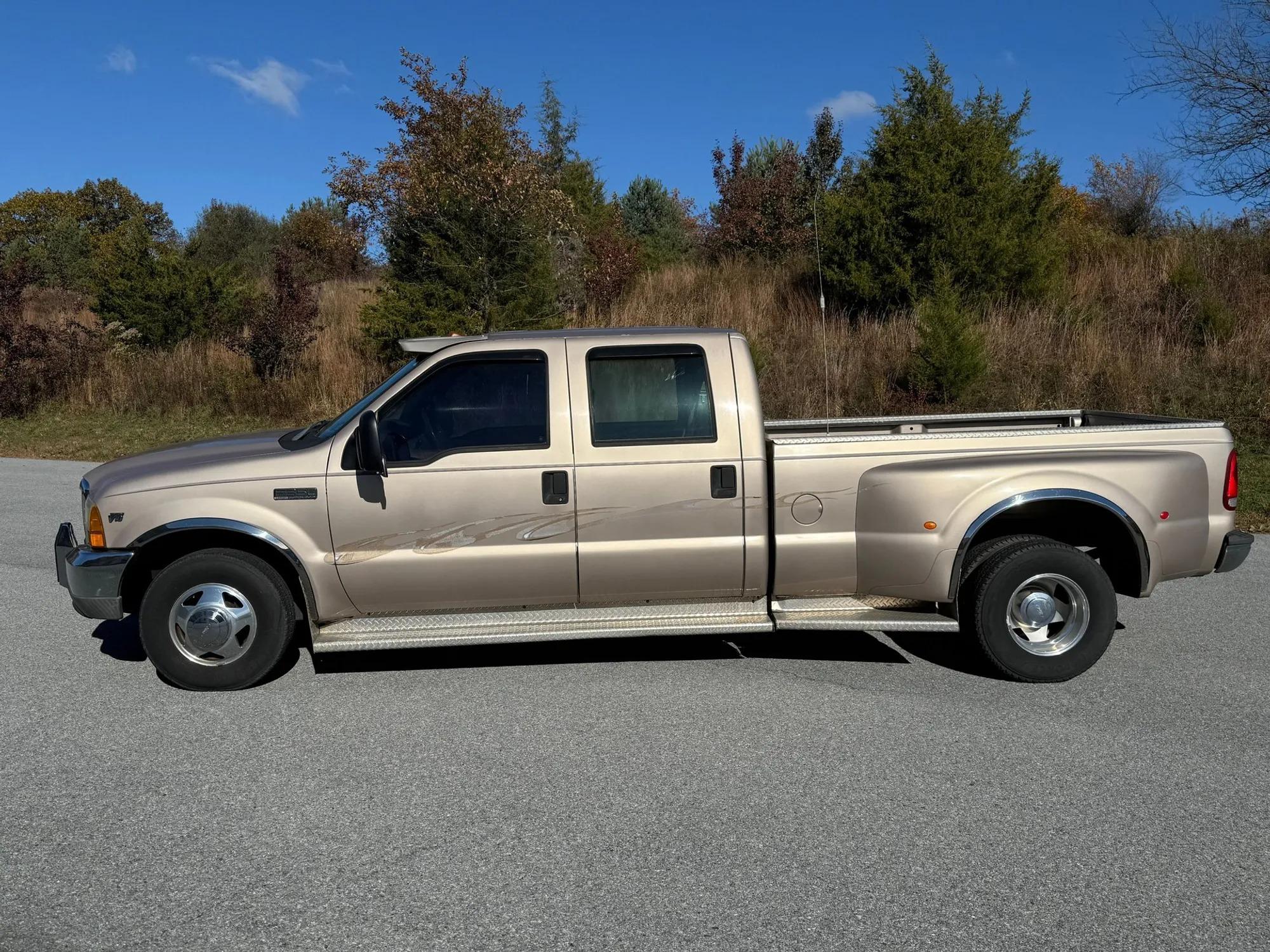 V10-Powered 1999 Ford F=350 Super Duty - 2