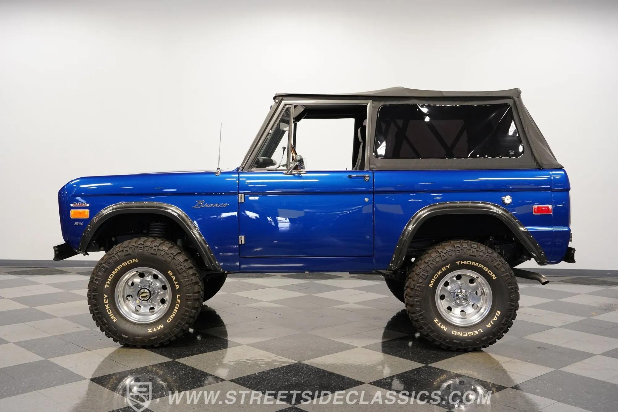 1973 Ford Bronco Restomod - 4