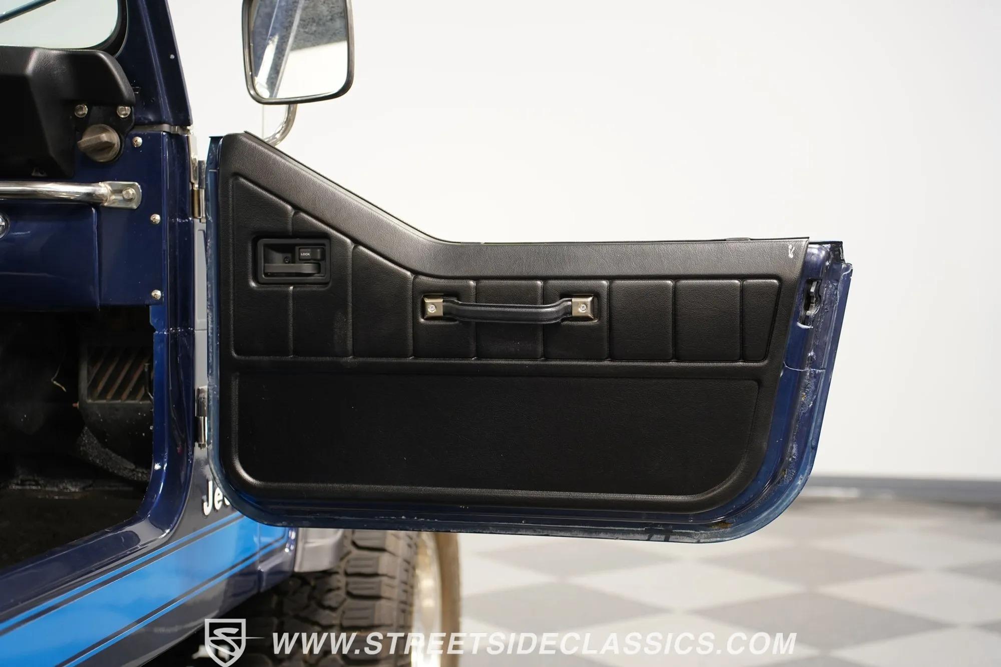 1985 Jeep CJ7 Renegade Tribute