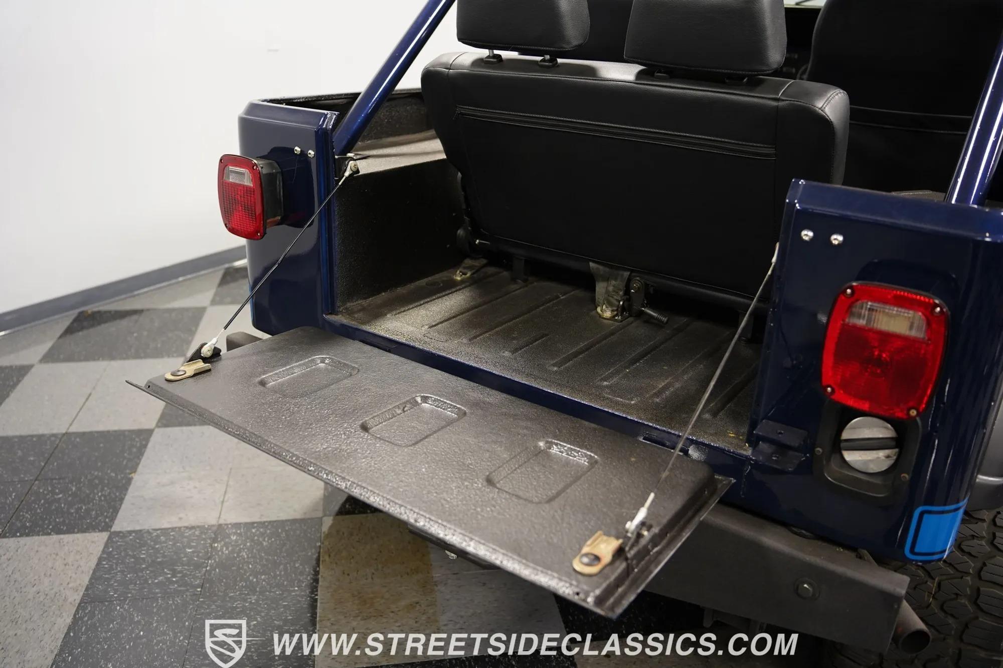 1985 Jeep CJ7 Renegade Tribute