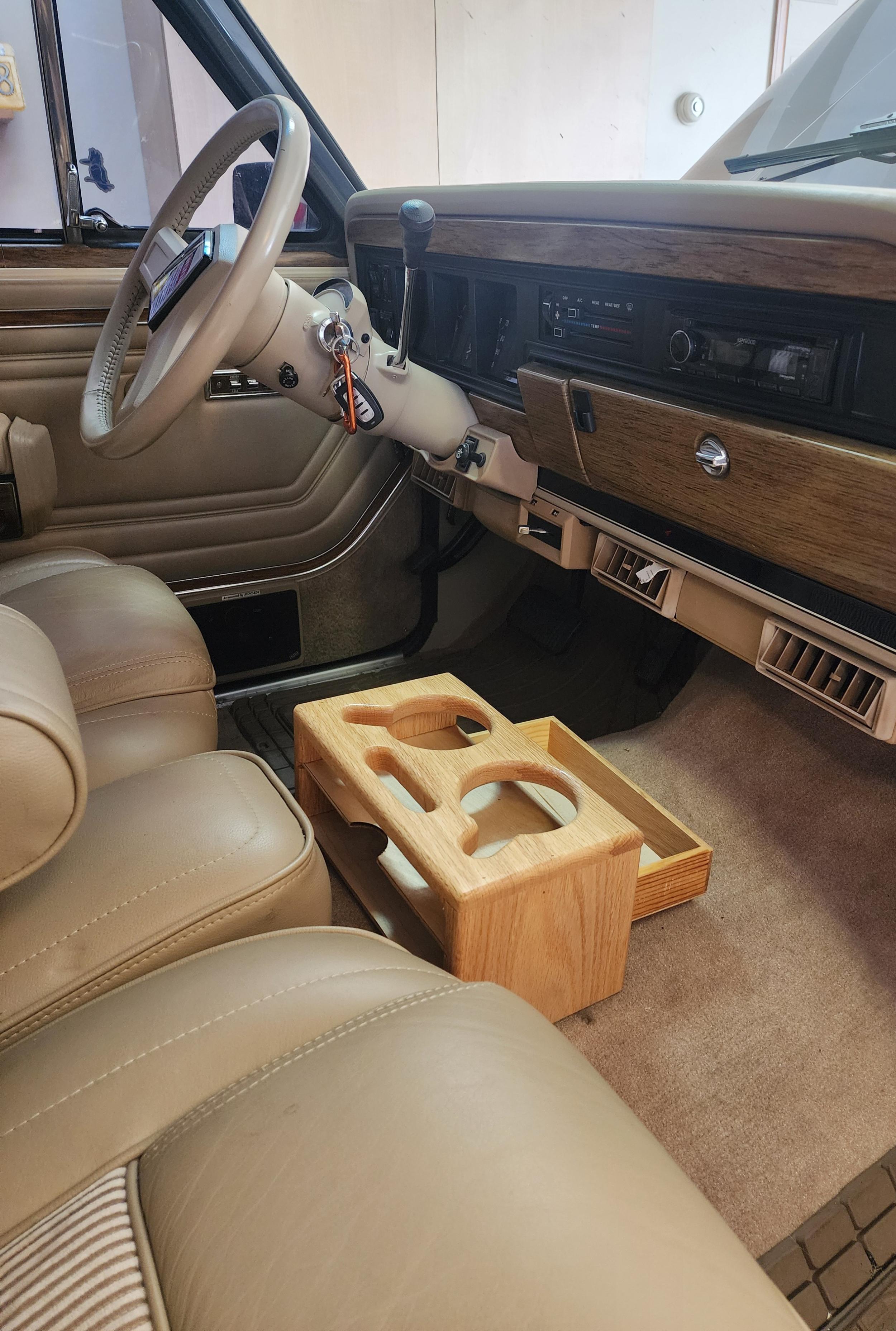 Restored 1991 Jeep Grand Wagoneer - 5